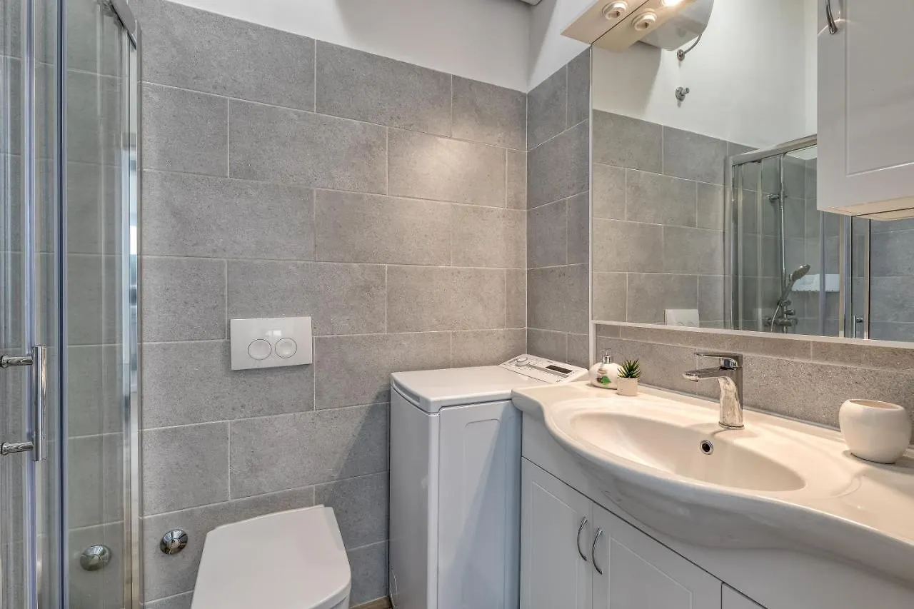 Pool Apartment Happy Sound - Happy Rentals Rijeka