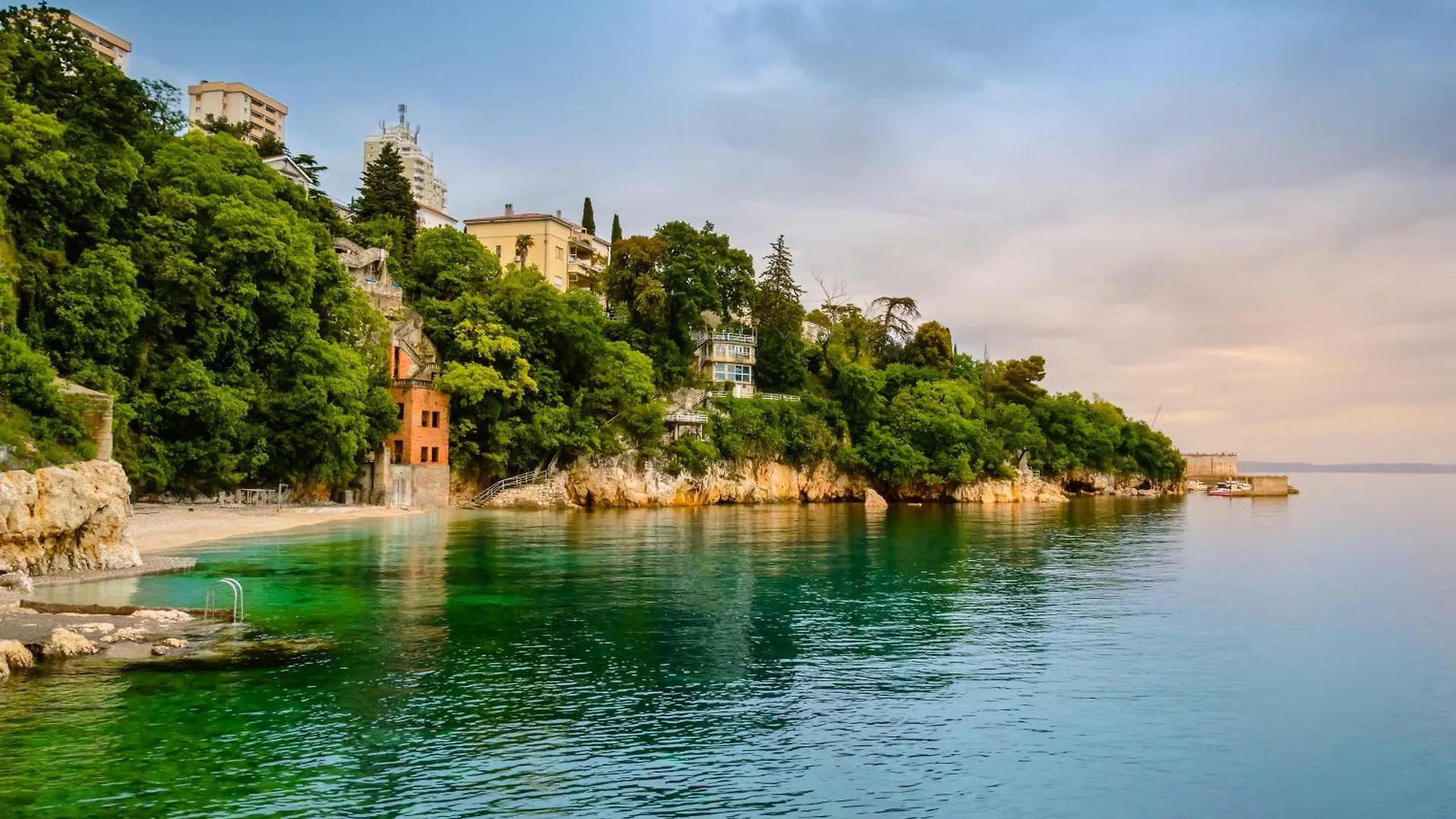 Pool Apartment Happy Sound - Happy Rentals Rijeka